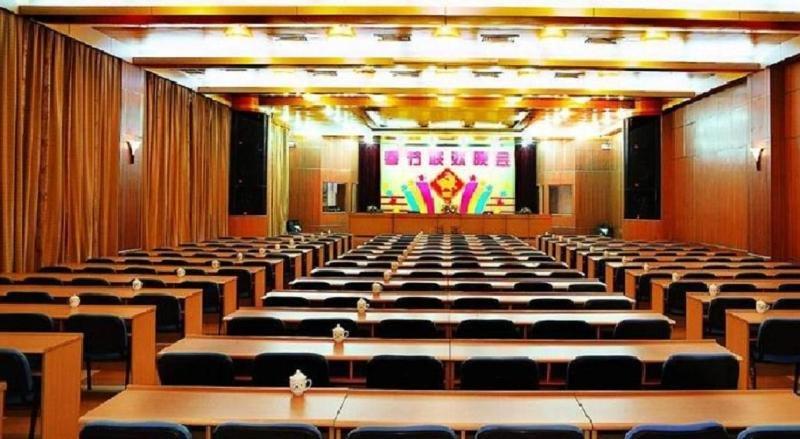 Ramada Hotel שיאמן מראה חיצוני תמונה